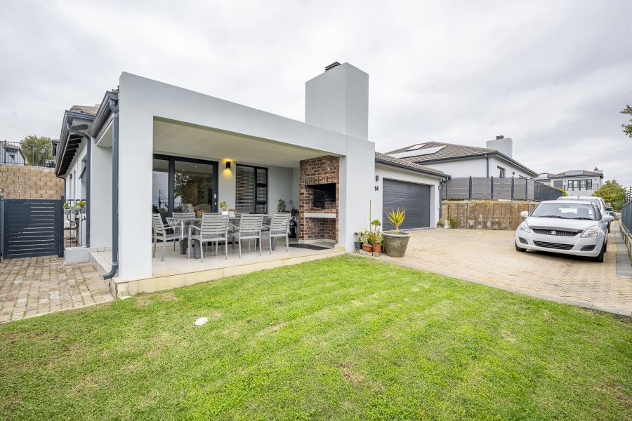 3 Bedroom Property for Sale in Protea Heights Western Cape